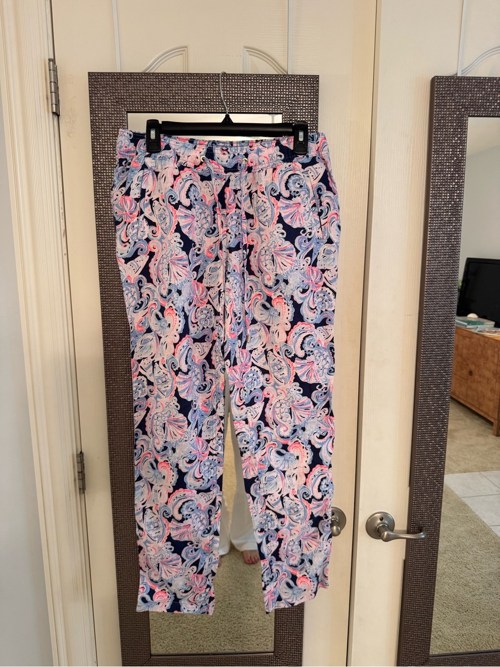 Lilly Pulitzer Navy, Pink & White Paisley Cropped Pants